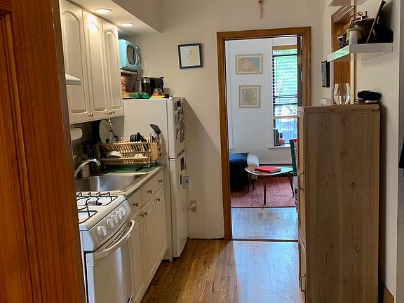 3rd image of 203 Bleecker St APT 11
