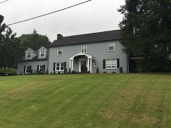 2nd image of 907 Shelby Ave