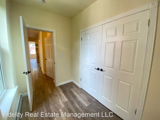 9 S Miller St Newburgh Ny 12550 Zillow