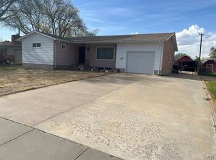 182 Cornell Cir, Pueblo, CO 81005