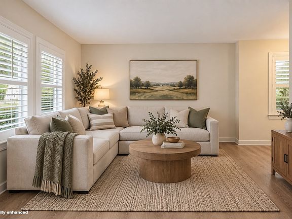 5th image of 122 Fetherston Ave