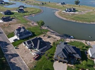 L14-B1 Carefree Dr, Bismarck, ND 58503