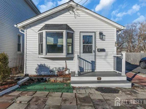 50 Shadyside Ave, Laurence Harbor, NJ 08879