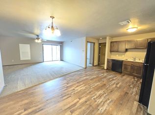 1801 S. Bahnson Ave., Sioux Falls, SD 57103