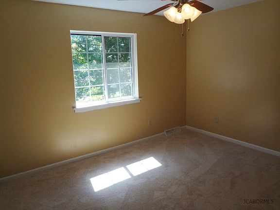 5th image of 207 Arden Dr