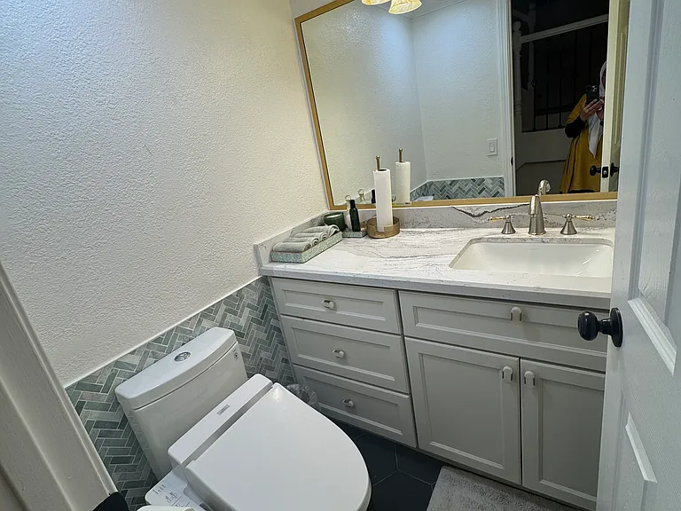 3021 Stonehenge Rd #1 — Photo 9