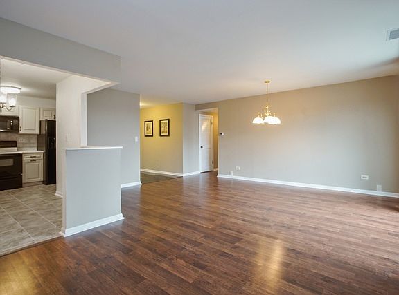 3rd image of 1275 Baldwin Ln #409