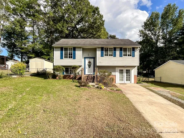 7838 Elm Tree Ln, Charlotte, NC 28227