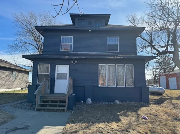 310 N Main St, Mahnomen, MN 56557