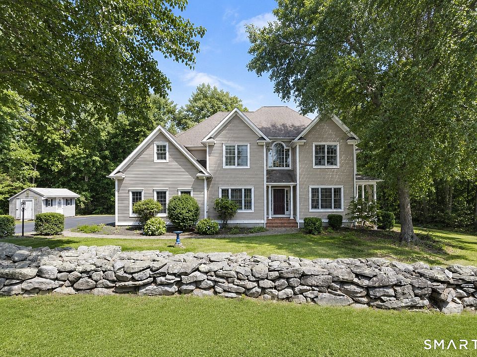 1st image of 26 Overlook Farms Road