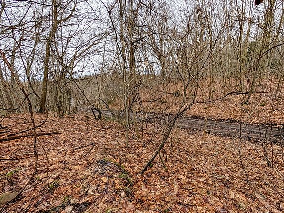 2nd image of 24 Worden Rd Lot 3