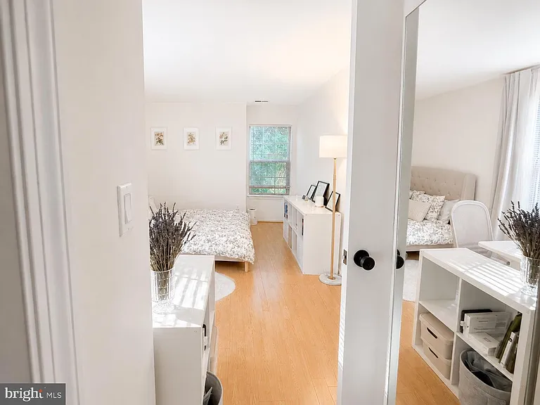 424 Tavistock #424 — Photo 15