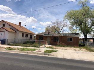 1407 6th St NW, Albuquerque, NM 87102