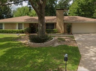 1901 Miles Dr, Longview, TX 75605