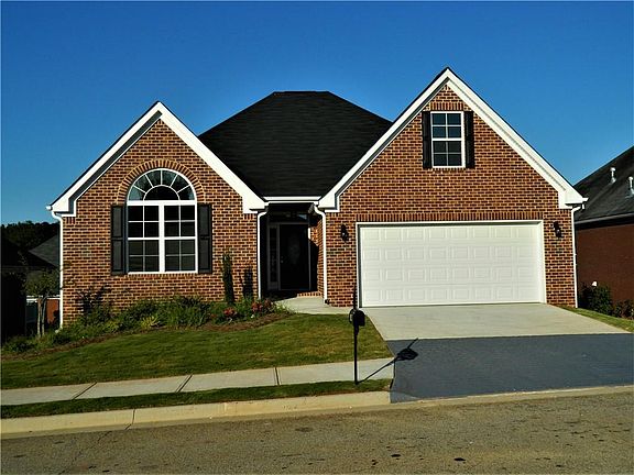 2nd image of 144 Pinnacle Ln