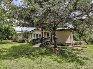 308 Pine Valley Loop, Smithville, TX 78957