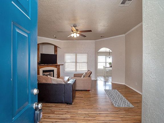 3rd image of 1220 E Emma Ln