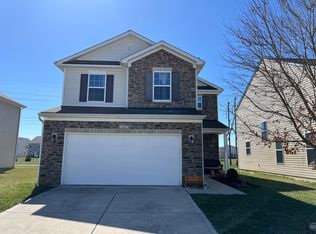2443 Shadow Bend Dr, Columbus, IN 47201