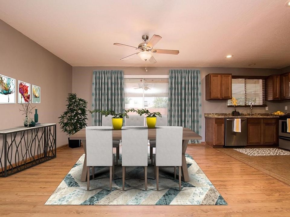 0036-Montebello (16) Staged Dining Area