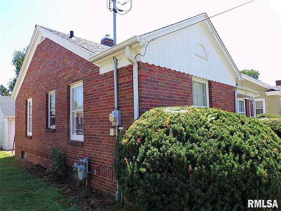 3rd image of 127 N Pleasant Ave