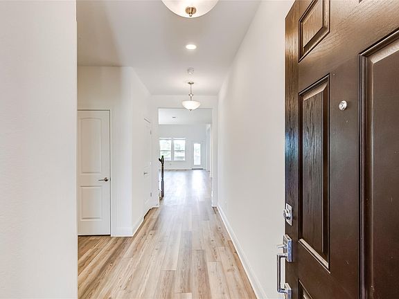 5th image of 132 Inlet Ln