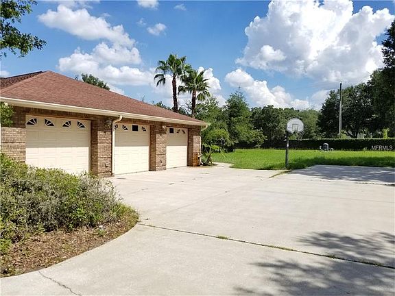 3rd image of 3017 Leila Estelle Dr