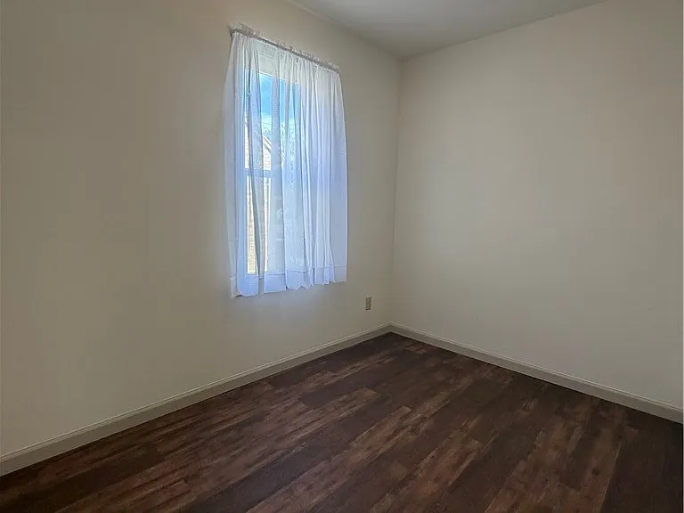 80 Meadow Pl — Photo 11