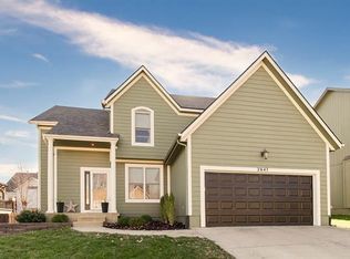 2647 Whitney St, Olathe, KS 66061