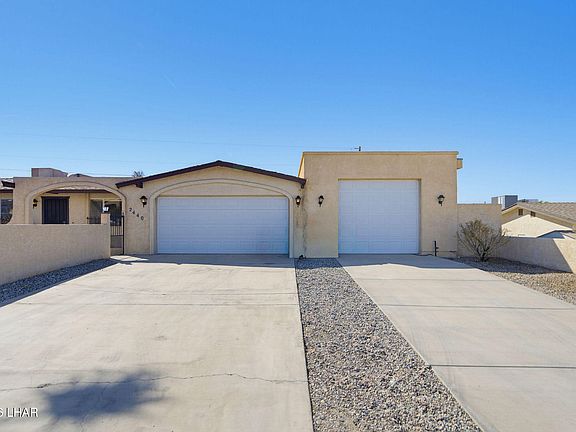 3rd image of 2440 Tovar Ln