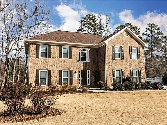 2nd image of 2810 Hunters Pond Ln