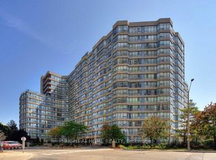 250 Webb Dr #701, Mississauga, ON L5B 3Z4