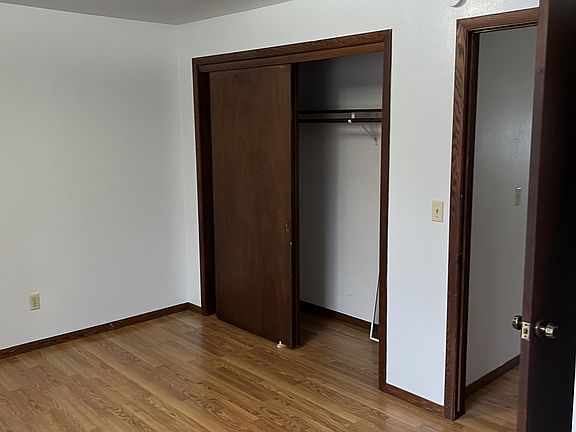 5th image of 1131 Depere St