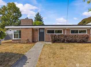 10833 11th Ave SW, Seattle, WA 98146