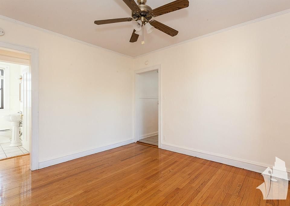 1st image of 1115 W Oakdale Ave #1127-3A