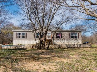 1101 Sarah Ln, Cleburne, TX 76031