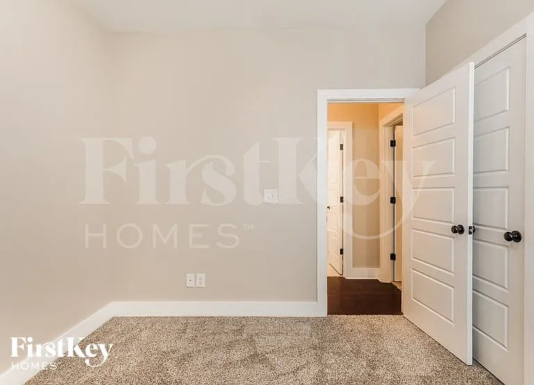 4881 Mountain Gap Dr — Photo 11