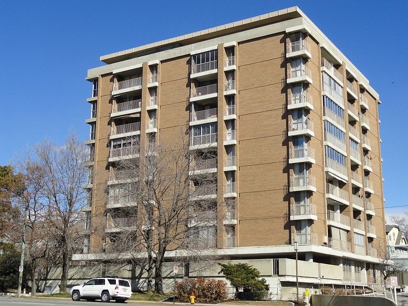 1st image of 710 E 200 S APT 9H