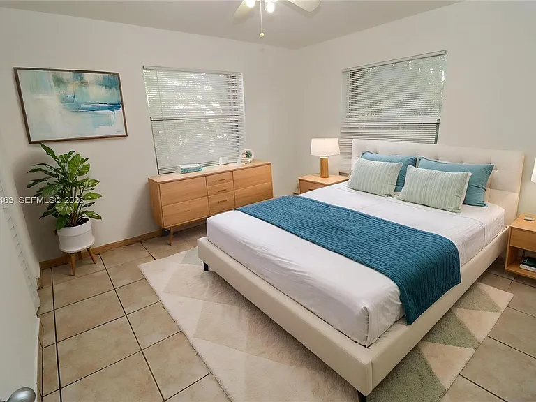 1901 Fillmore St #204 — Photo 2