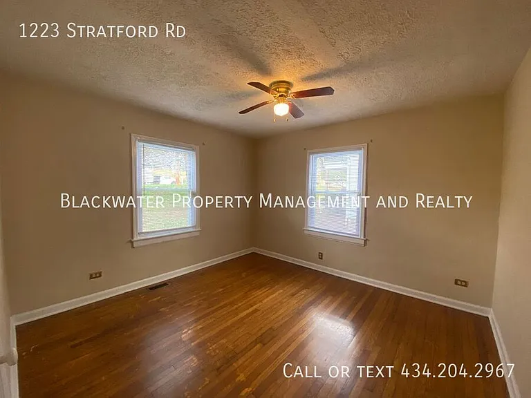 1223 Stratford Rd — Photo 7
