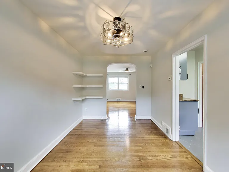 640 Chesapeake St SE — Photo 5