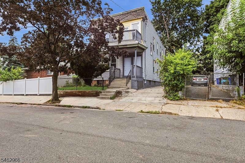 1st image of 407 Chadwick Ave
