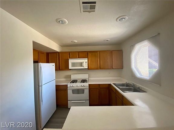 5th image of 5072 S Rainbow Blvd Unit 106