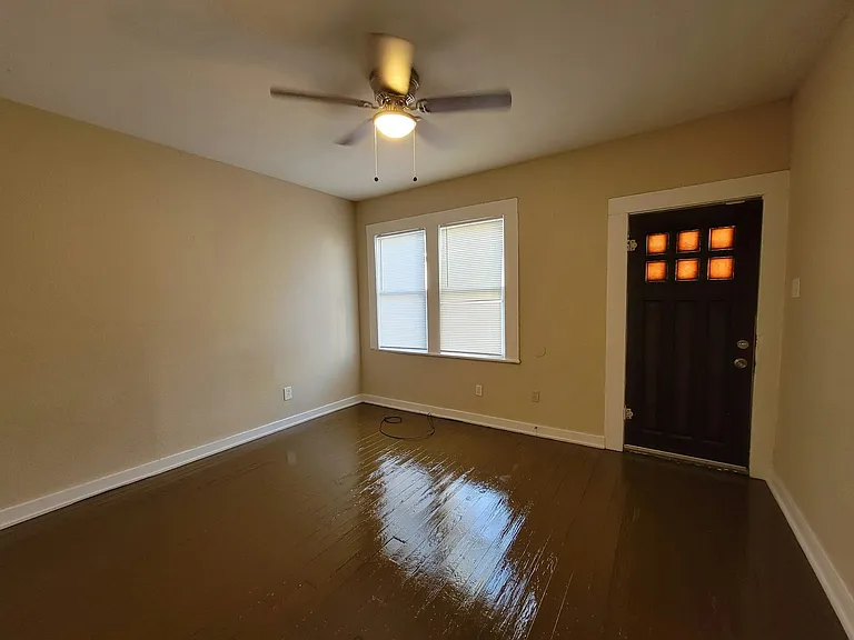 1111 Gibbs St — Photo 4