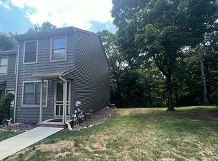 19 Mountain Ridge Rd, Bloomingdale, NJ 07403