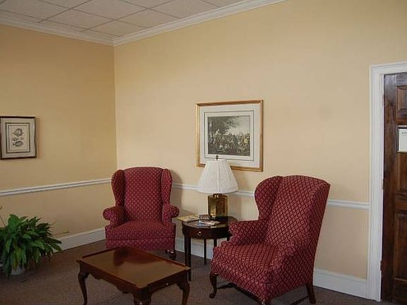 WAITING AREA