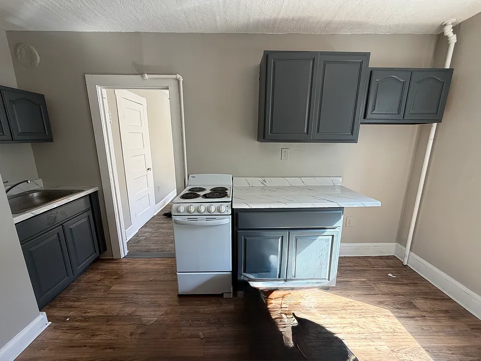 5 Kent St #1