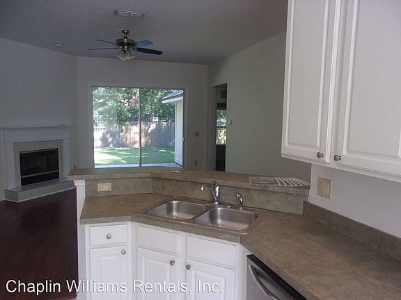 5th image of 86282 Meadowwood Dr
