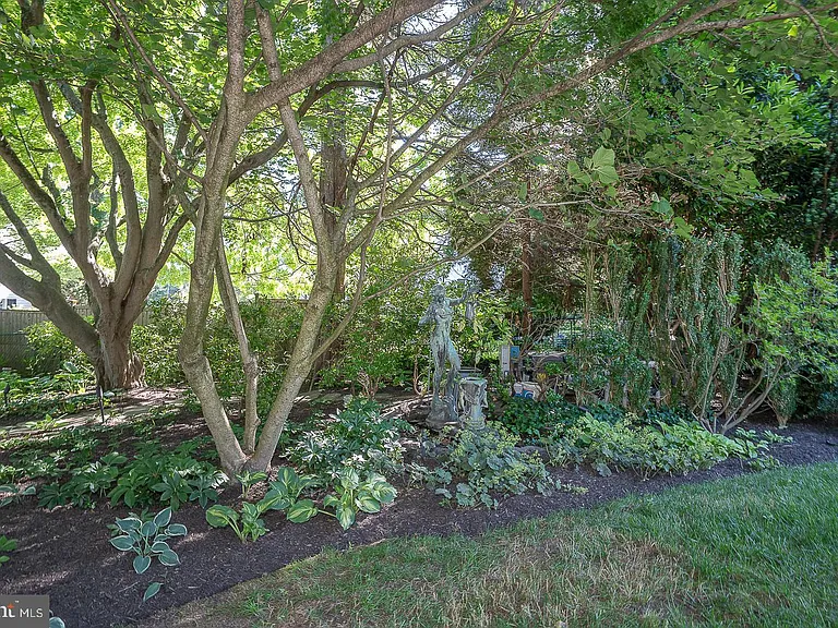 101 E Brookhaven Rd — Photo 120