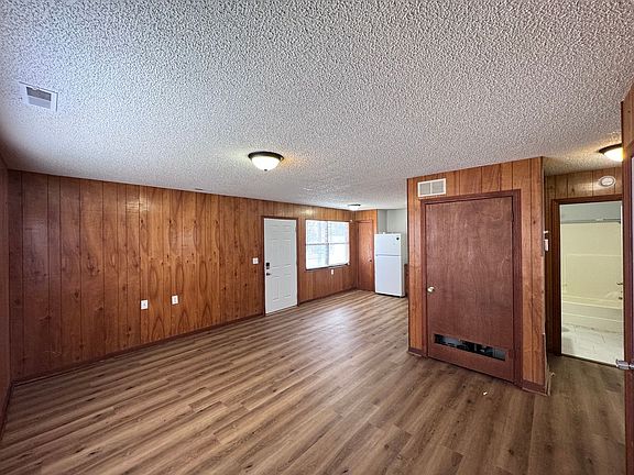 2nd image of 420 Franklin Ave APT 3