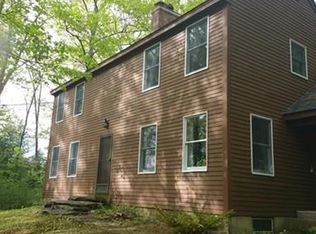 8 Williamsville Rd, Hubbardston, MA 01452